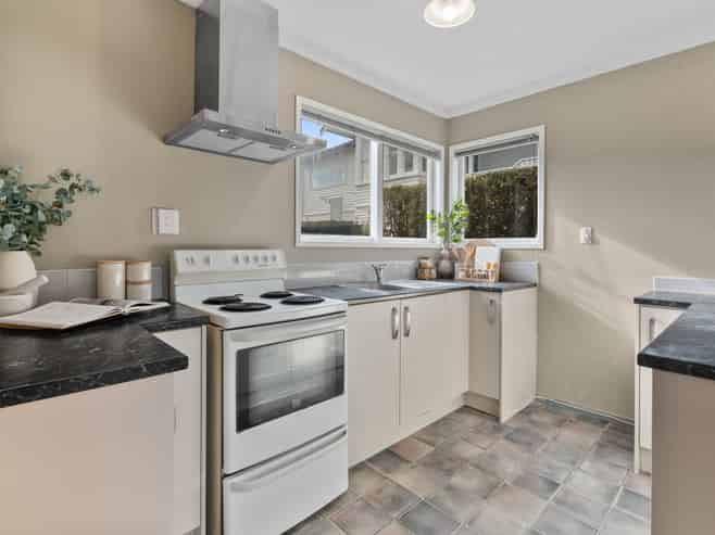2/32 Turama Road, Royal Oak