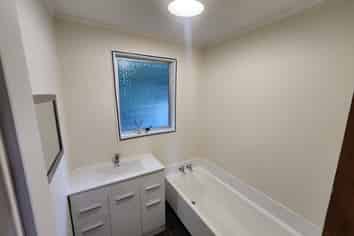 80 Salamanca Road, Sunnynook