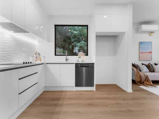 24B Zingaro Place, Massey