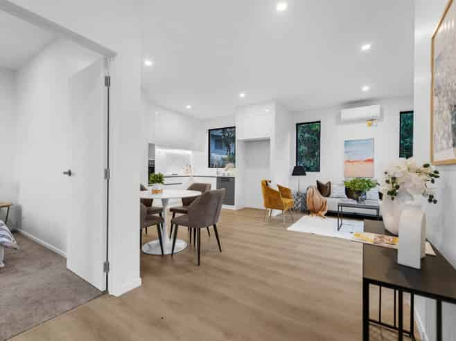 24B Zingaro Place, Massey