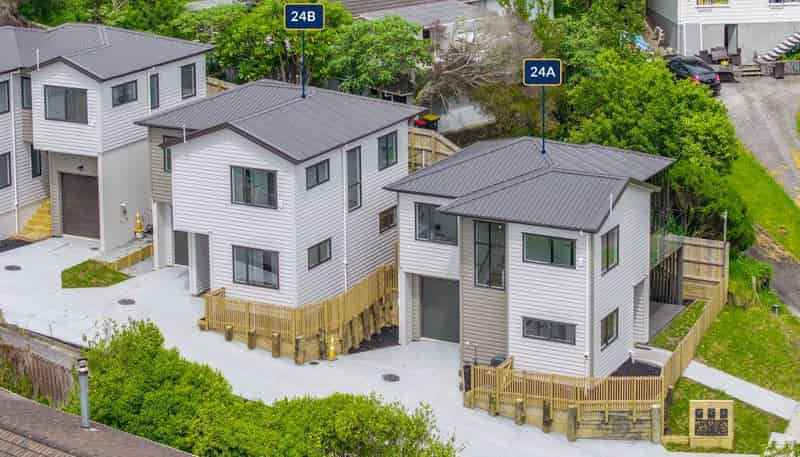 24B Zingaro Place, Massey