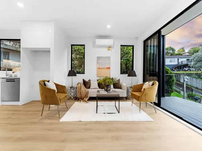 24B Zingaro Place, Massey