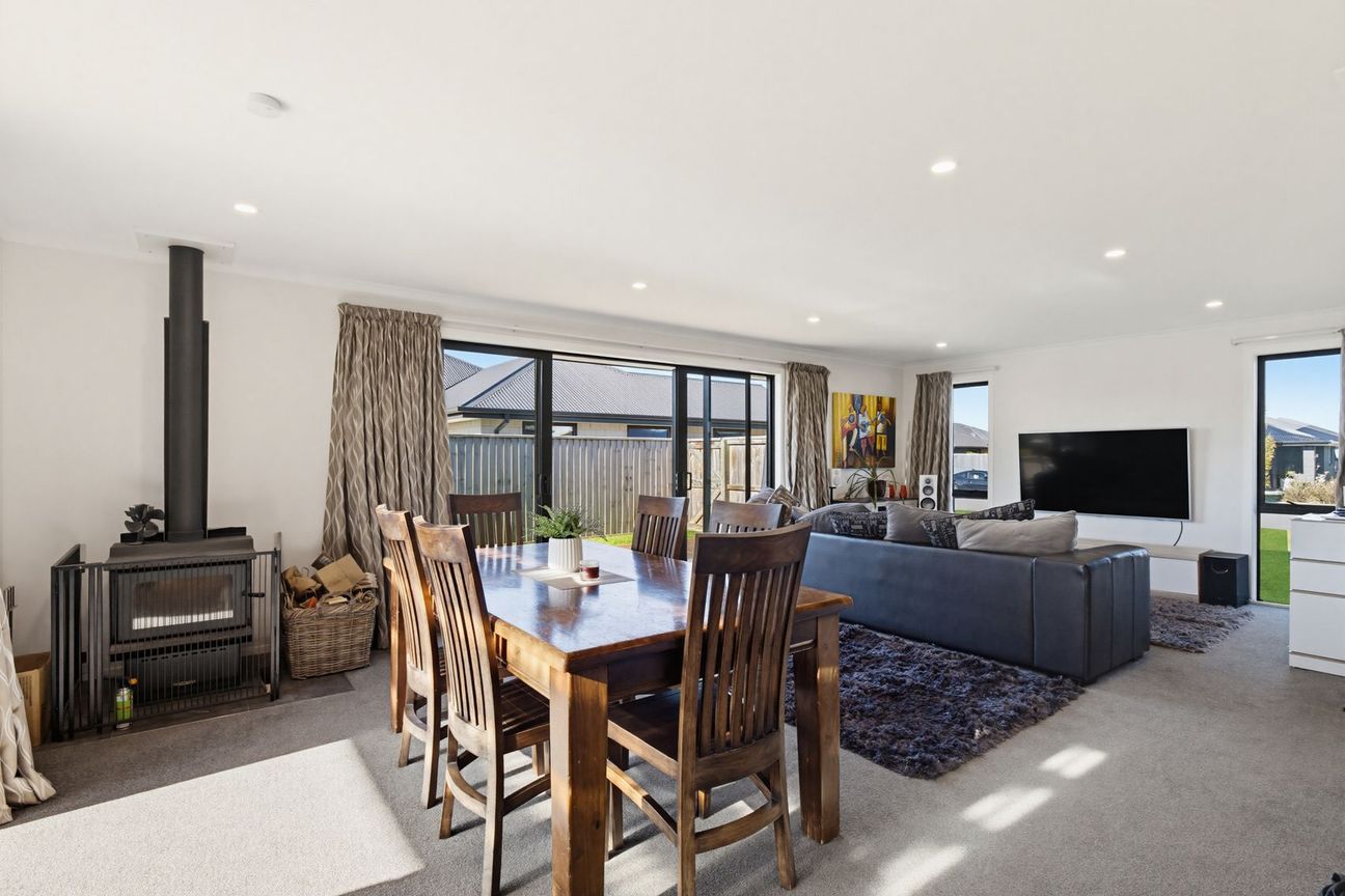 Family sized four-bedroom home – pohled 3