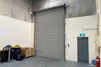 Quality warehouse and offices