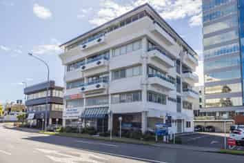 2D/15 Auburn Street, Takapuna