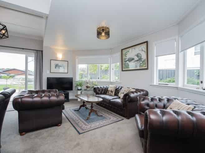 55 Lake Crescent, Hamilton Lake