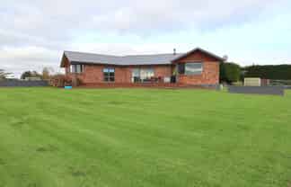 203 Pomona Road East, Makarewa