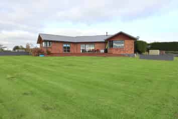 203 Pomona Road East, Makarewa