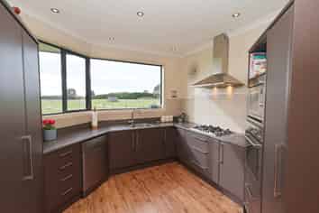 203 Pomona Road East, Makarewa