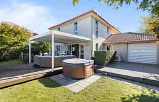 54 Willowview Drive, Redwood