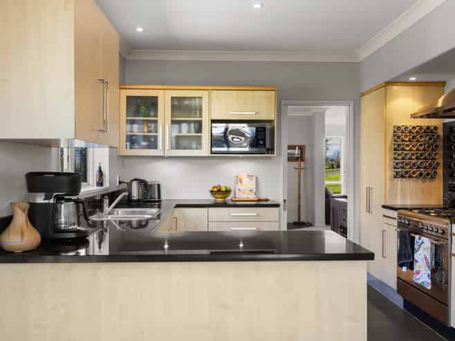 54 Willowview Drive, Redwood