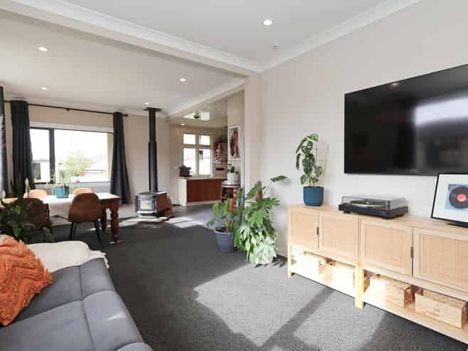 123 Queens Drive, Richmond
