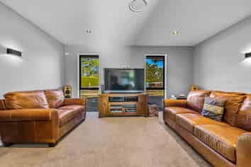 26 Riverside Way, Clevedon