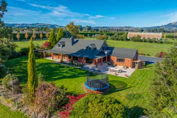 83 Tirohanga Road, North Taieri