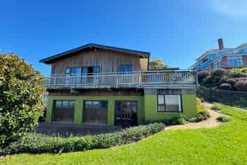 7 Viking Avenue, Hillsborough