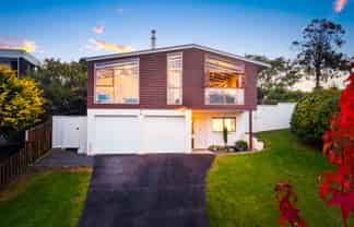 30 Meadowvale Avenue, Forrest Hill