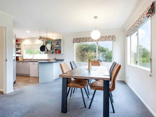 7b Wairere Road, Torbay