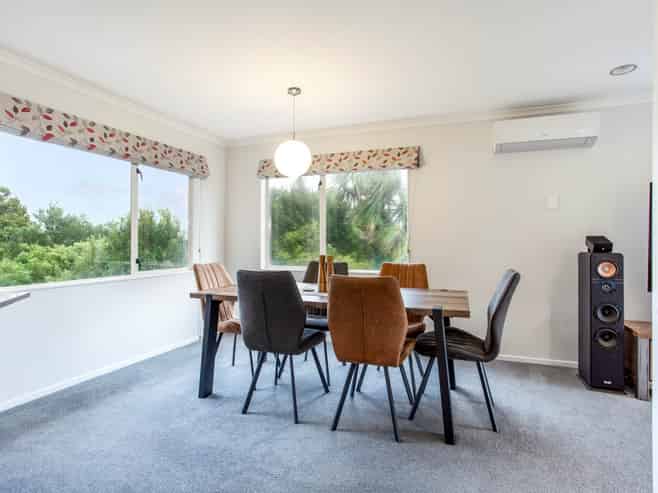 7b Wairere Road, Torbay