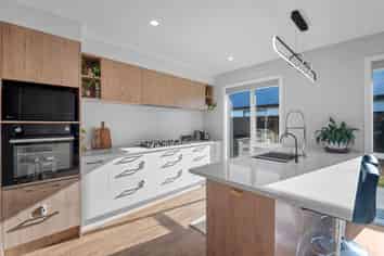 6 Larissa Road, Halswell