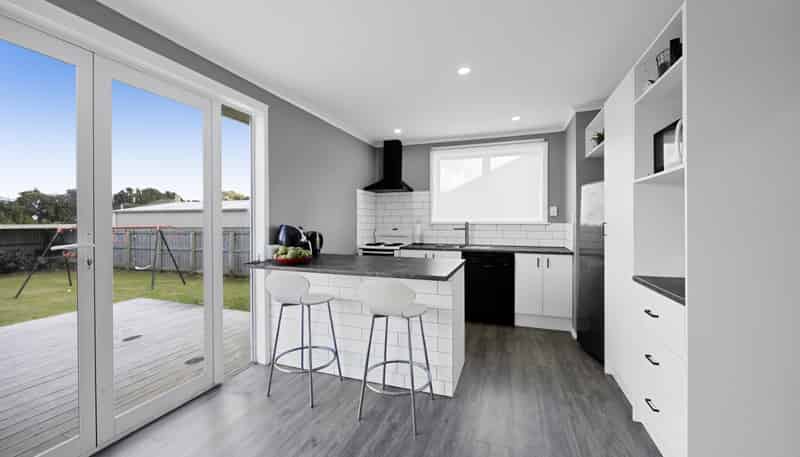 18 Whitcombe Road, Opunake