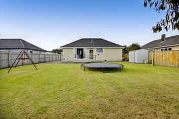 18 Whitcombe Road, Opunake
