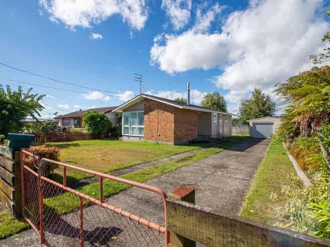 276 Clayton Road, Pukehangi