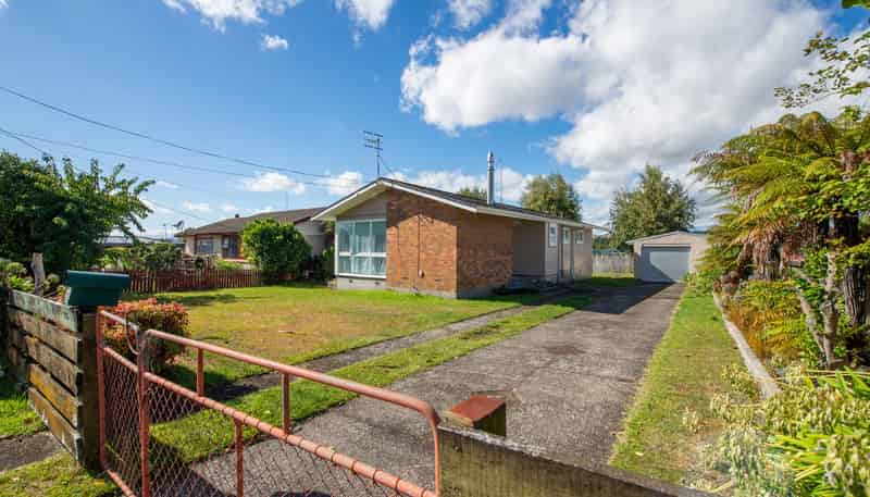 276 Clayton Road, Pukehangi