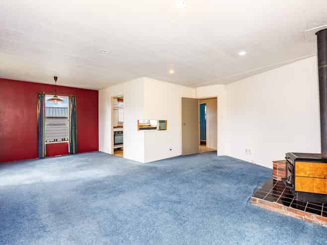 108 Omapere Street, Whitby