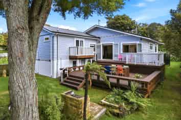 17 Sophia Street, Glenholme