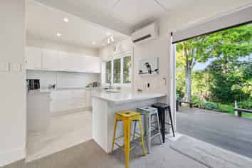 17 Sophia Street, Glenholme