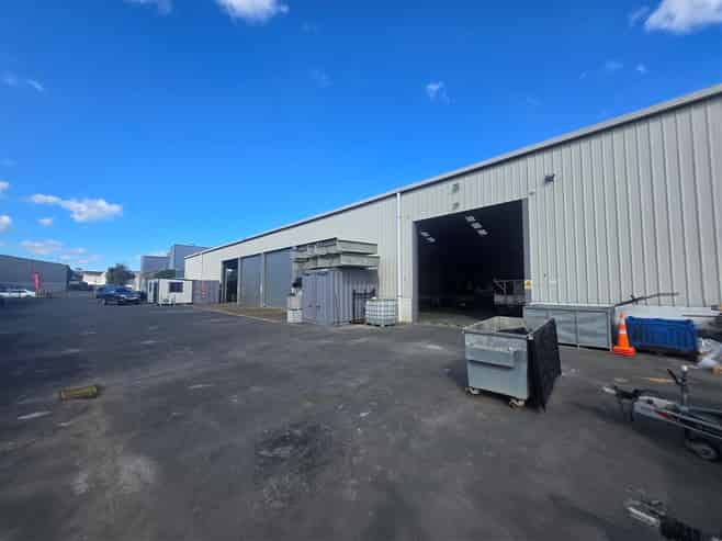 CBRE | Industrial Facility with Gantry Crane