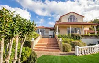 9-11 Cobbe Place, Pomare