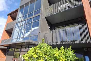 102/2A Matatiki Street, Northcote