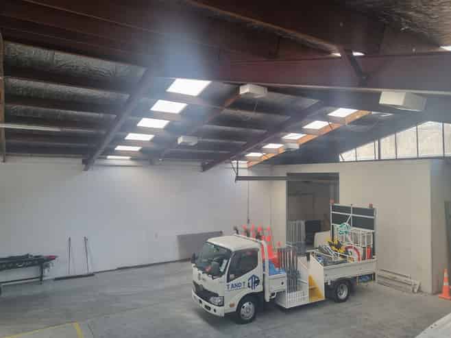 Great Warehouse/Workshop in Tremaine