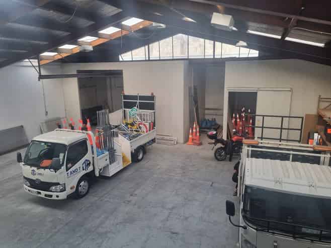 Great Warehouse/Workshop in Tremaine