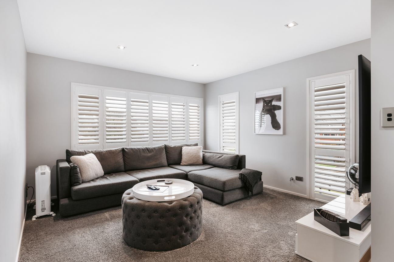Architectural Ease, Rare Triple Garaging – pohled 3