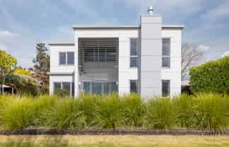 118 Fourteenth Avenue, Avenues