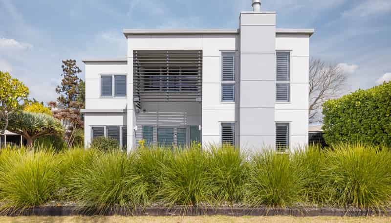118 Fourteenth Avenue, Avenues