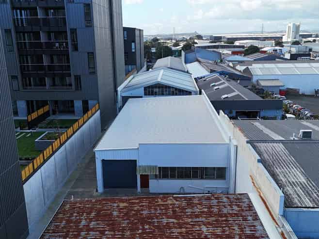 CBRE | 258sqm Mixed-Use Industrial