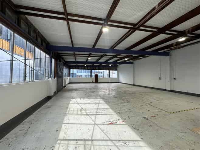 CBRE | 258sqm Mixed-Use Industrial