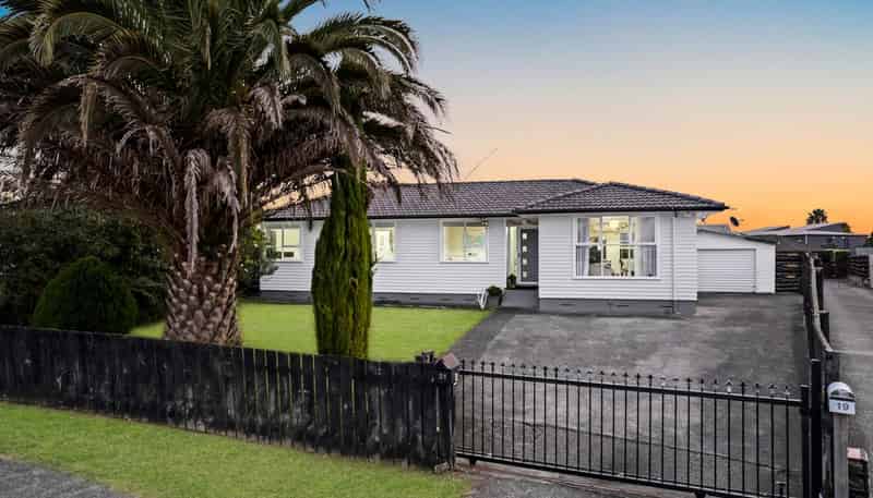 21 Ben Lora Place, Mangere East