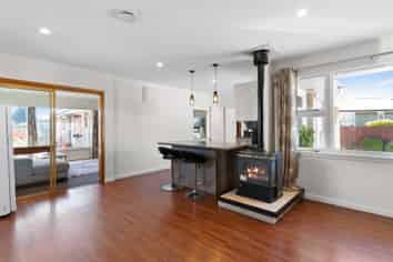 2/107 Halswell Road, Hillmorton