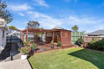 2/107 Halswell Road, Hillmorton
