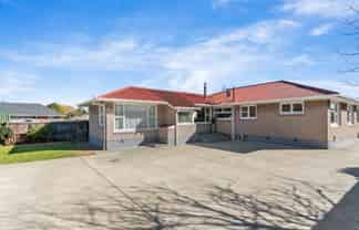 2/107 Halswell Road, Hillmorton