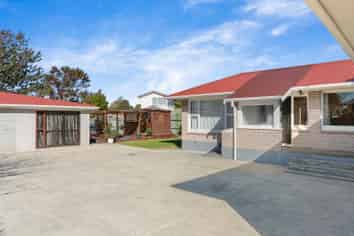 2/107 Halswell Road, Hillmorton