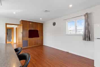 2/107 Halswell Road, Hillmorton
