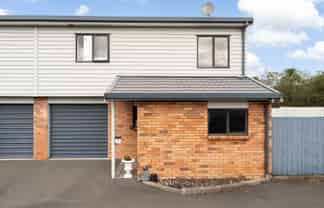 1/36 West Coast Road, Glen Eden