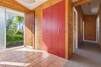 20 Willow Ave, Hannahs Bay