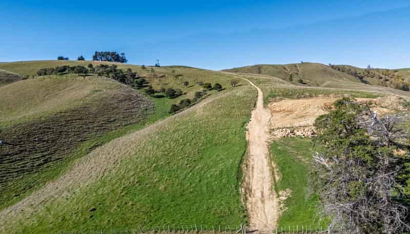 2 262B Masterton Stronvar Road, Te Ore Ore