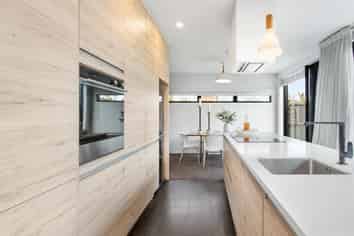 1/94 Caledonian Road, Saint Albans